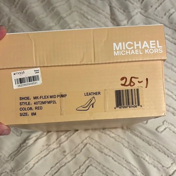 MICHAEL Michael Kors Red Elegant Heels - Picture 2 of 6